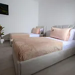 Villa Era E Liqenit
