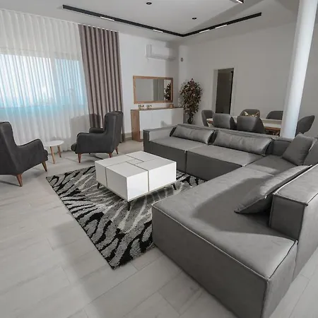 빌라 Era E Liqenit Shkodër