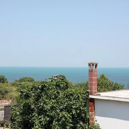 Villa Era E Liqenit Shkodër