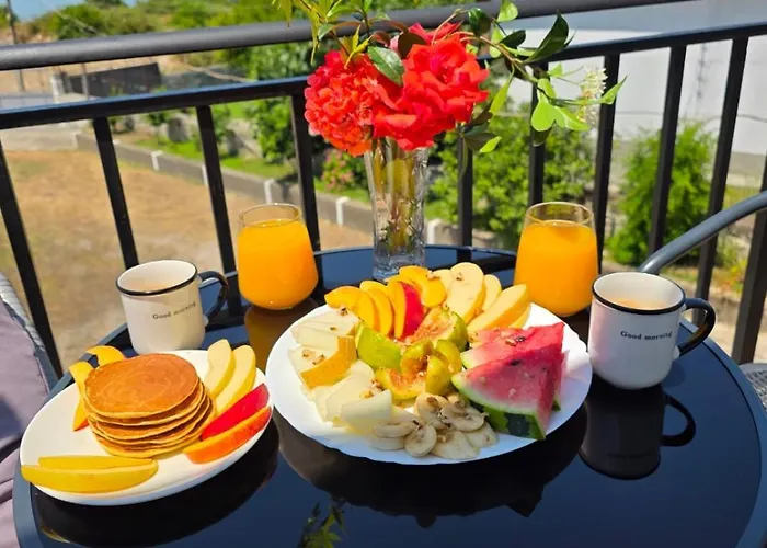 Era E Liqenit 빌라